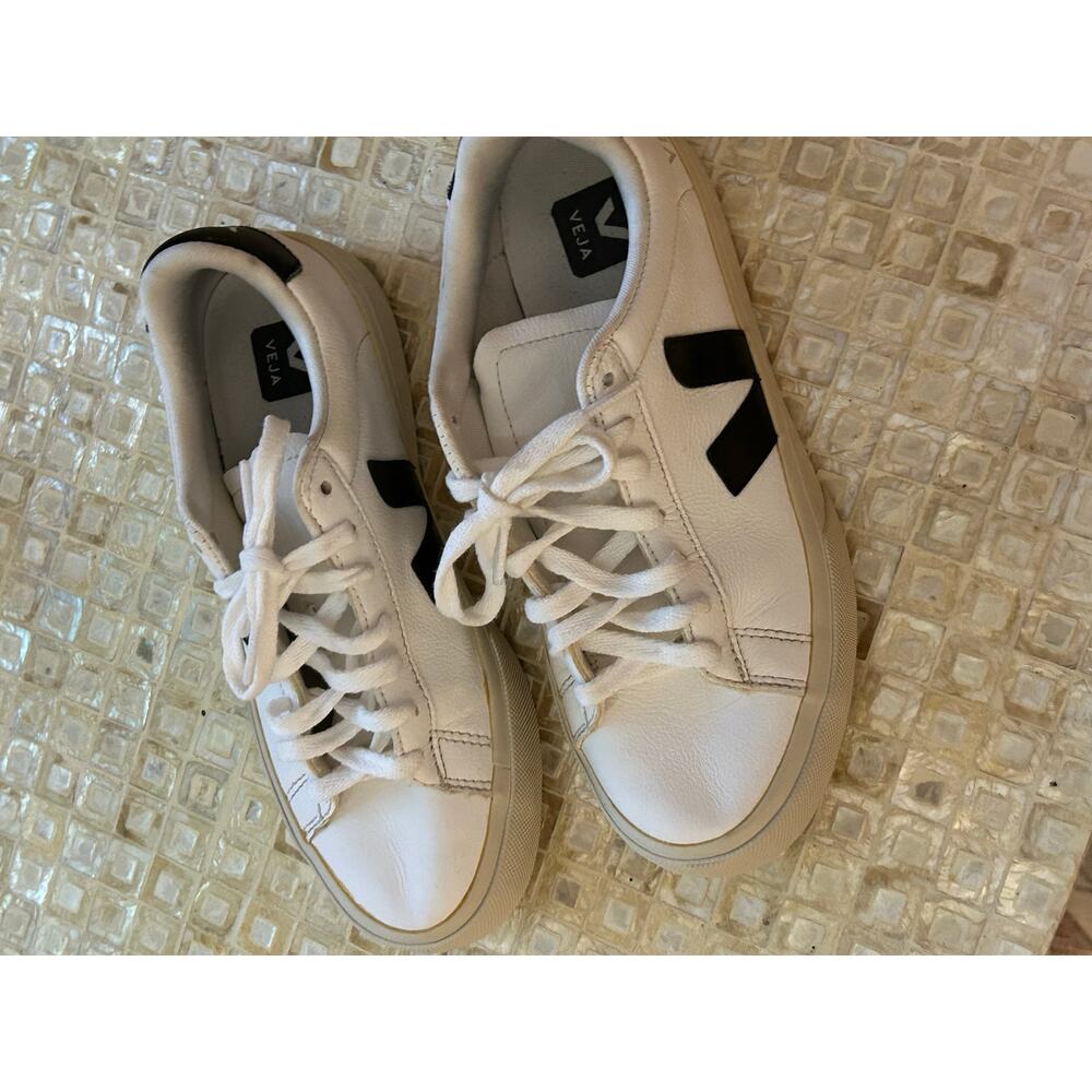 Veja Campo Leather Sneakers, White/Navy, Size 7 - Picture 10 of 15